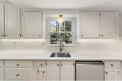 6482 Whispering Trail NE, Sandy Springs, GA 30328 - Photo 23