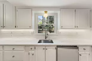 6482 Whispering Trail NE, Sandy Springs, GA 30328 - Photo 23