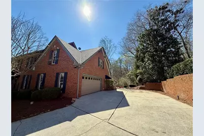 7300 Chattahoochee Bluff Drive, Atlanta, GA 30350 - Photo 19