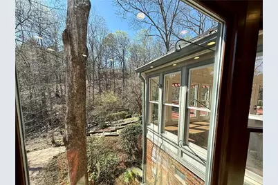 7300 Chattahoochee Bluff Drive, Atlanta, GA 30350 - Photo 11