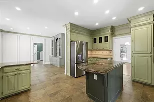 7300 Chattahoochee Bluff Dr, Atlanta, GA 30350 - Photo 7