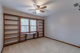 1377 Red Fox Run SW, Lilburn, GA 30047 - Photo 37