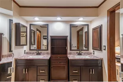 1377 Red Fox Run SW, Lilburn, GA 30047 - Photo 33