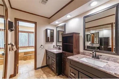 1377 Red Fox Run SW, Lilburn, GA 30047 - Photo 31