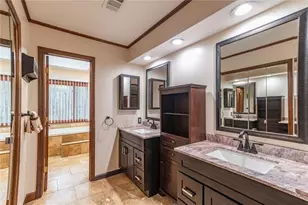 1377 Red Fox Run SW, Lilburn, GA 30047 - Photo 31