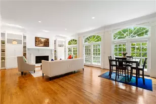 345 W Berwicke Common NE, Atlanta, GA 30342 - Photo 11