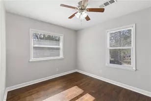 2411 Harvel Dr NW, Atlanta, GA 30318 - Photo 25