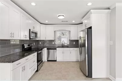 2411 Harvel Drive NW, Atlanta, GA 30318 - Photo 9