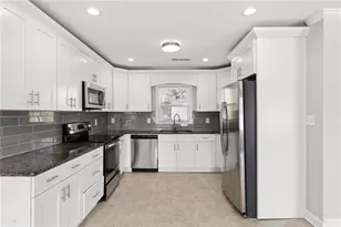 2411 Harvel Dr NW, Atlanta, GA 30318 - Photo 9