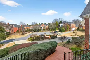 235 Summerhouse Ln, Sandy Springs, GA 30350 - Photo 3