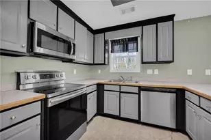 910 Ivy Hills Cir, Mount Airy, GA 30563 - Photo 13