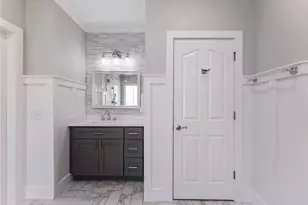 3926 Thompson Lake Dr, Buford, GA 30519 - Photo 37