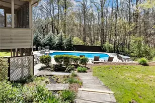 3926 Thompson Lake Dr, Buford, GA 30519 - Photo 83