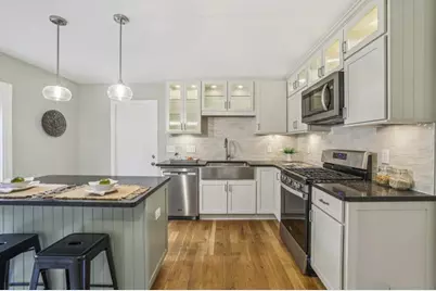 9950 Lake Forest Way, Roswell, GA 30076 - Photo 3