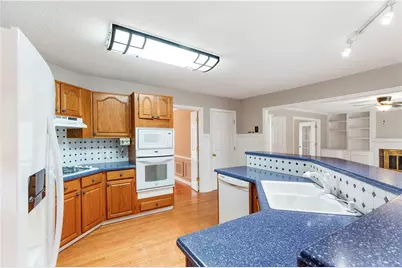 1501 Larson Way SW, Marietta, GA 30064 - Photo 19