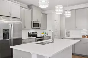 340 Crider Ct, Woodstock, GA 30188 - Photo 3