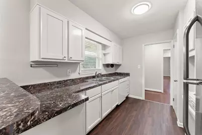2352 Elmwood Circle SE, Atlanta, GA 30339 - Photo 13