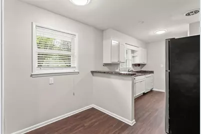 2352 Elmwood Circle SE, Atlanta, GA 30339 - Photo 15