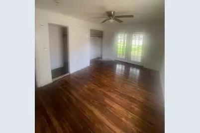 106 E Derenne Avenue, Savannah, GA 31405 - Photo 17