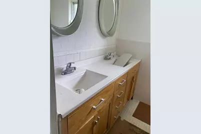 106 E Derenne Avenue, Savannah, GA 31405 - Photo 23