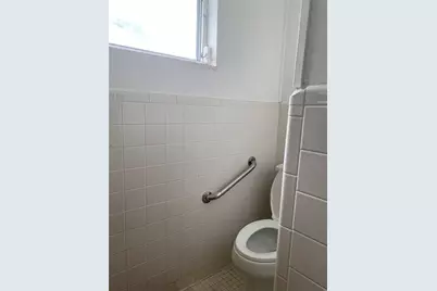 106 E Derenne Avenue, Savannah, GA 31405 - Photo 25