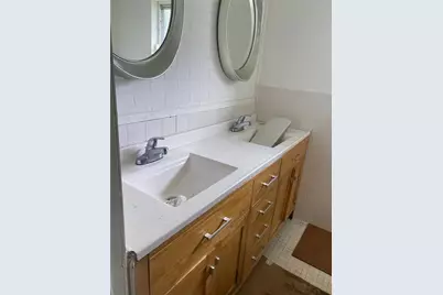 106 E Derenne Avenue, Savannah, GA 31405 - Photo 23