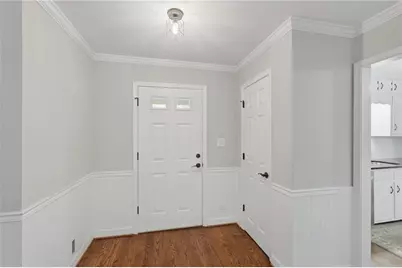 1066 Oak Road SW, Lilburn, GA 30047 - Photo 9