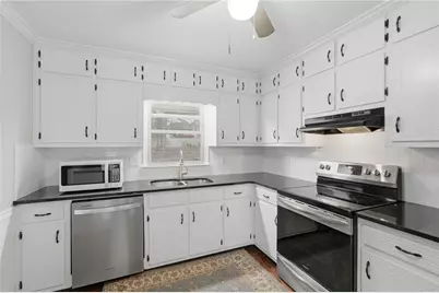 1066 Oak Road SW, Lilburn, GA 30047 - Photo 19