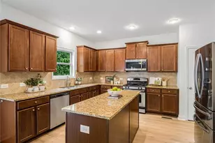 325 Cranbrooke Cir, Suwanee, GA 30024 - Photo 19