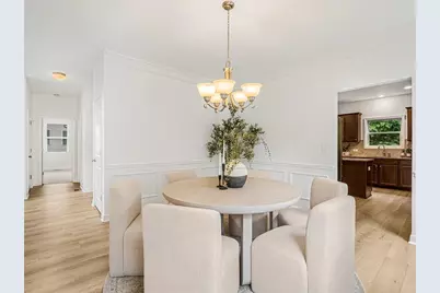 325 Cranbrooke Circle, Suwanee, GA 30024 - Photo 3