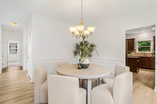 325 Cranbrooke Cir, Suwanee, GA 30024 - Photo 3