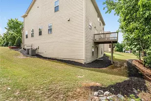 325 Cranbrooke Cir, Suwanee, GA 30024 - Photo 35