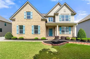 325 Cranbrooke Cir, Suwanee, GA 30024 - Photo 1