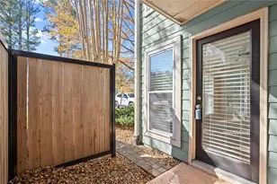 3209 Canyon Point Cir, Roswell, GA 30076 - Photo 25