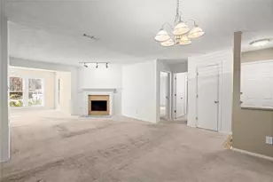 3209 Canyon Point Cir, Roswell, GA 30076 - Photo 5