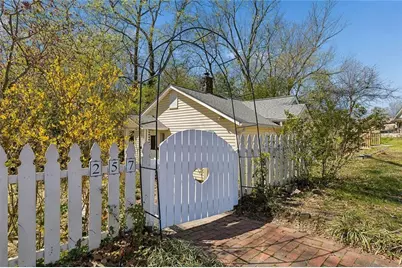 257 Vance Circle NE, Marietta, GA 30060 - Photo 5