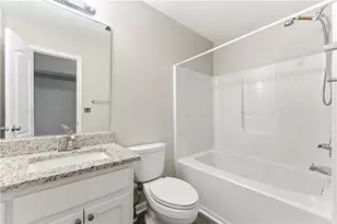 8662 Thomas Rd, Riverdale, GA 30274 - Photo 17