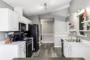 2523 Barndale Dr, Lawrenceville, GA 30044 - Photo 13