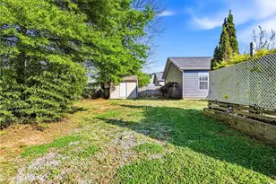 2523 Barndale Dr, Lawrenceville, GA 30044 - Photo 27