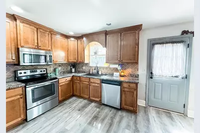 8743 Moss Hill Drive, Clermont, GA 30527 - Photo 7