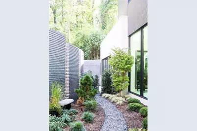 380 W Wesley Road NW, Atlanta, GA 30305 - Photo 11