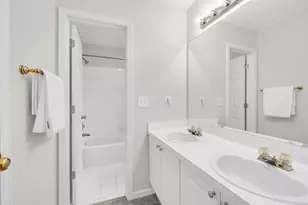 100 Penwick Dr, Roswell, GA 30075 - Photo 27