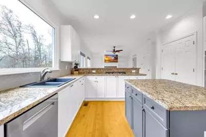 100 Penwick Drive, Roswell, GA 30075 - Photo 11