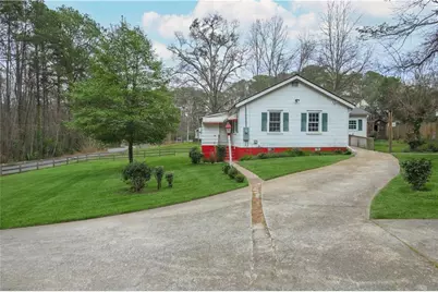 1105 Lakeshore Drive, Jonesboro, GA 30236 - Photo 1