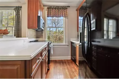 2814 Peachtree Road NW #10, Atlanta, GA 30305 - Photo 11