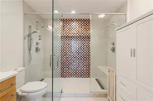 3324 Peachtree Rd NE, Atlanta, GA 30326 - Photo 29