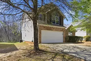 78 St Charles Pl, Sharpsburg, GA 30277 - Photo 3