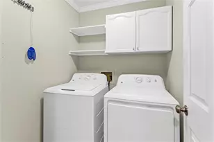 11395 Brookhollow Trail, Alpharetta, GA 30022 - Photo 33