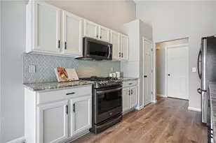 612 River Knoll Ct, Woodstock, GA 30188 - Photo 17