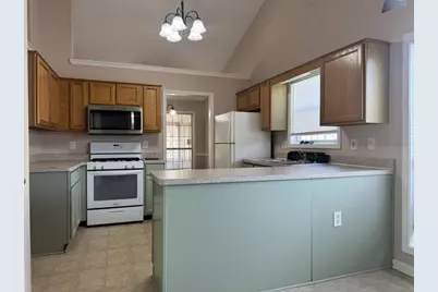 2925 Camelot Woods Drive, Lawrenceville, GA 30044 - Photo 13